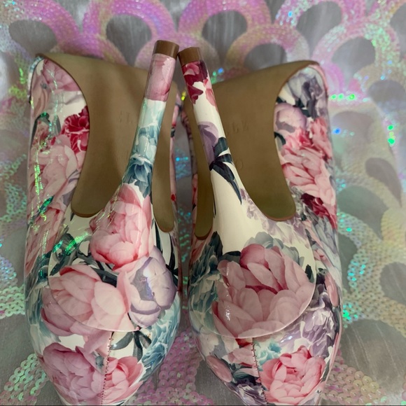 Elle Patent "Pleather" Floral Pastel Pointed Straight Toe Stiletto Pumps Size 10 - Picture 7 of 14